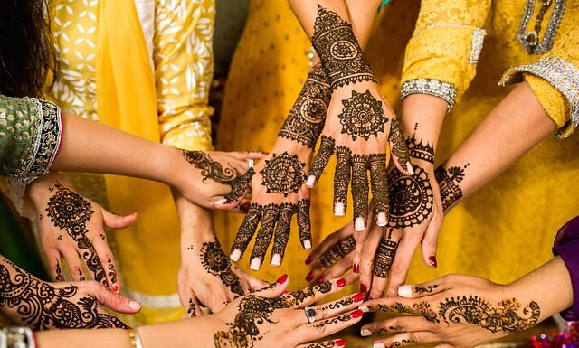 Czy henna niszczy włosy?