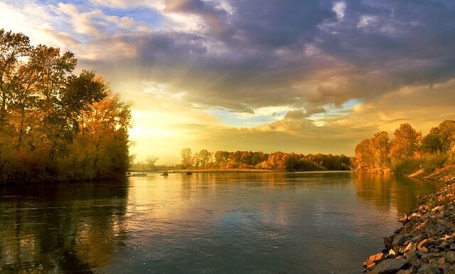 Jakie kolory lakierów do paznokci są teraz modne? Jakie kolory lakierów do paznokci są teraz modne?