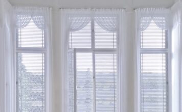 Jakie zabiegi na twarz po menopauzie?