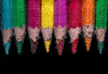 Czym się rożni kredką do oczu od konturówki?