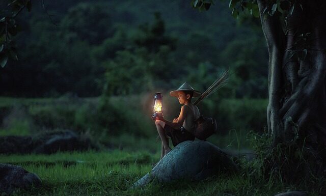 Jaka lampa do robienia zdjęć paznokci?