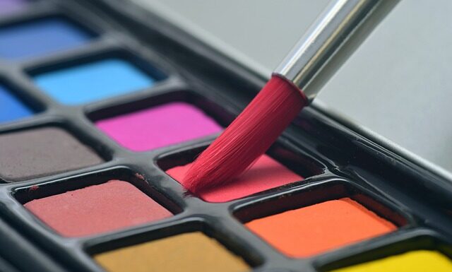 Jak malować usta żeby były trwałe?