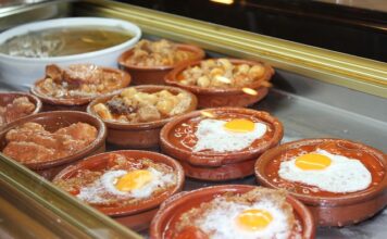 Jak wygląda modzele na stopach?