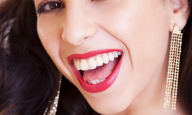 Co nakładać na twarz przed podkładem?